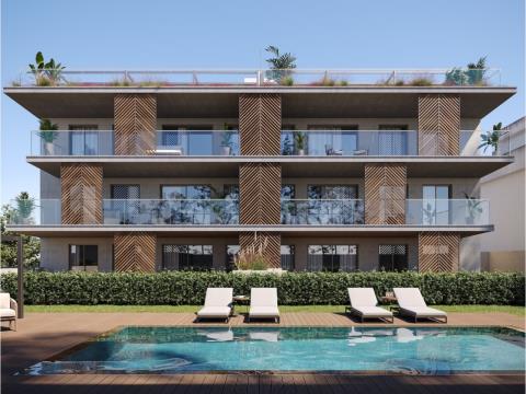 apartamento T3 Praia da Barra com piscina e jardim