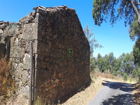Rustic land at the entrance of São Miguel de Acha with 8000m2