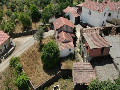 Village house (65m2) with yard (197m2) + Land (320m2) - Montes da Senhora, Proença-a-Nova