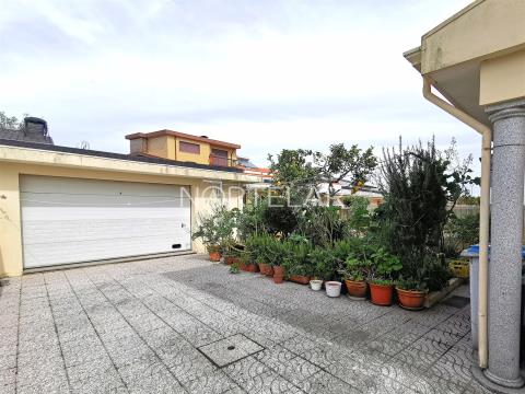 3+1 bedroom semi-detached house in Maia
