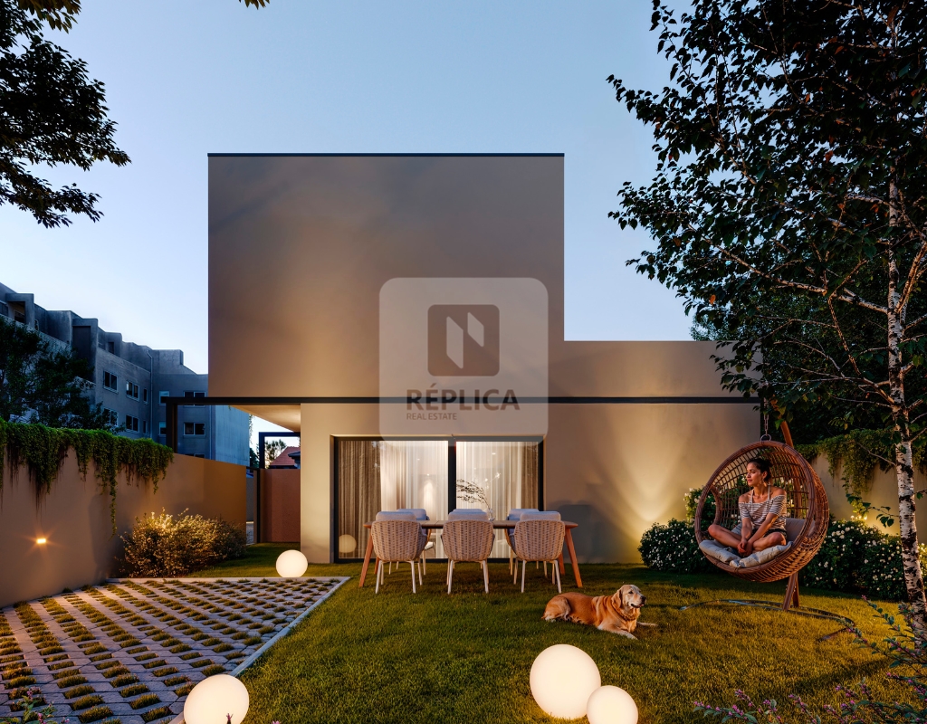 Moradia T1 duplex com jardim, Valadares