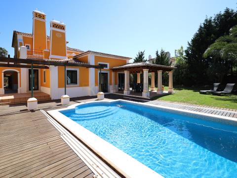Excellent 7 bedroom villa over the golf course in Quinta da Beloura