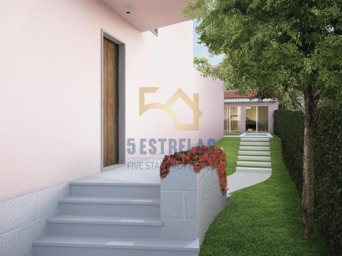 Fully renovated 4 bedroom villa in Bairro Santa Cruz in Benfica
