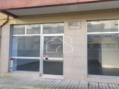 Espaço comercial em R/C situado no centro da cidade de Braga para venda