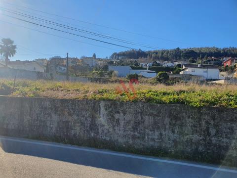 Terreno con fattibilità per la costruzione con 1213m2 a Nespereira, Guimarães