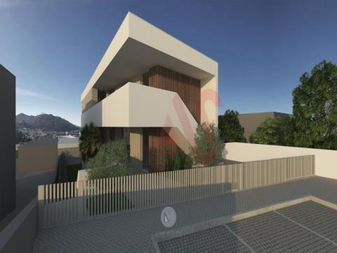 Baugrundstück mit 977 m2 in São Miguel, Vizela
