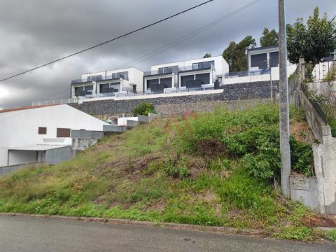 Grundstück mit 600 m2 in Selho S. Jorge, Guimarães