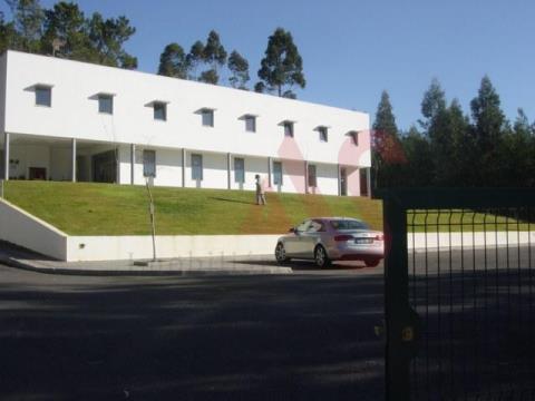 Wohnhaus an der Nationalstraße 2 in Vila Nova de Ceira, Góis