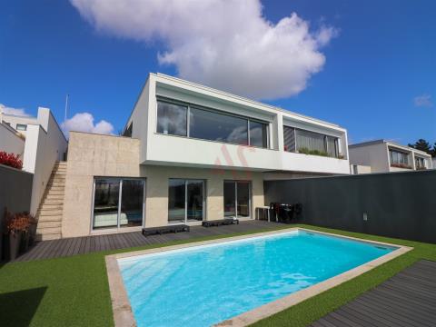 Villa con 4 camere da letto con piscina a Selho S. Jorge, Guimarães