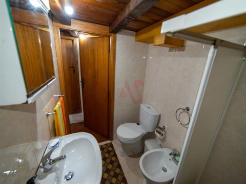 House 3 Bedrooms in Urgezes, Guimarães
