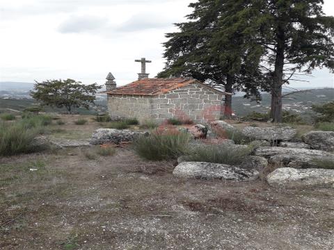 Farm with Chapel with 39.018,00m2 in Telhe, Soalhães, Marco de Canaveses.