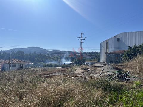 Terreno urbanizável com 2725 m2 em Gondar, Guimarães