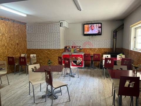 Trespasse Café et supérette « Gaspar » à Brito, Guimarães