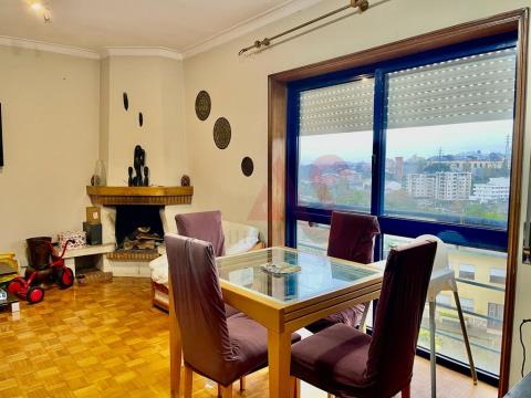 2 bedroom apartment in the center of Rio Tinto