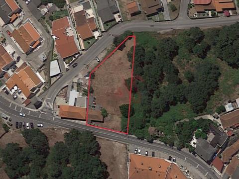 4 bedroom villa to restore in Moreira de Cónegos, Guimarães
