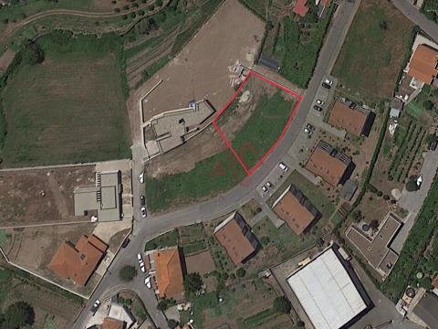Rustikales Grundstück mit 1.200 m2 in Vilarinho, Santo Tirso