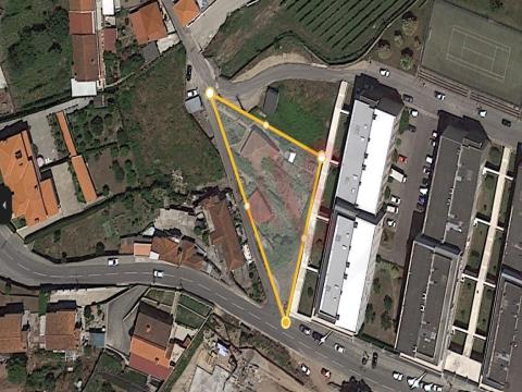 3 Villas para Restaurar en São Miguel, Vizela