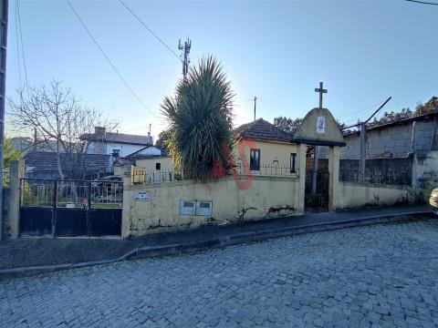 House for restoration in Louro, V. N. Famalicão