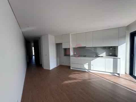 Neue Maisonette-Wohnung mit 1 Schlafzimmer in Póvoa de Varzim.