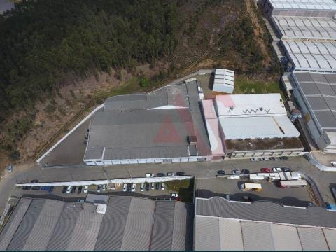 Industrial warehouse with 7,375 m2 in Trofa