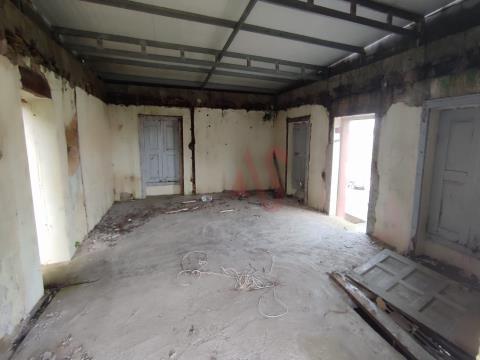 3 Bedroom House for Restoration in Santo Tirso