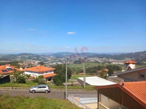 Plot of land for construction with 640m2 in Roriz, Santo Tirso