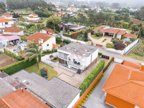 Semi-new 3 bedroom villa in Lousado, Vila Nova de Famalicão