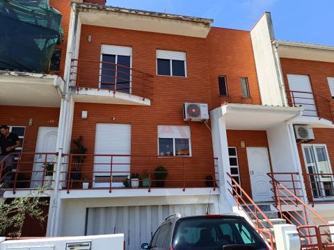 Apartamento de 2 dormitorios en Selho S. Cristóvão, Guimarães