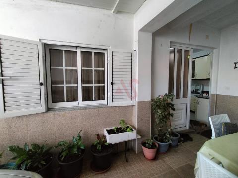 2 Bedroom Terraced House in Delães, Vila Nova de Famalicão