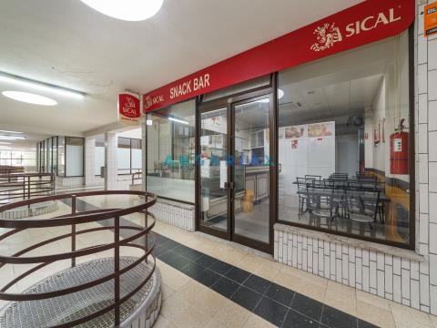 ANG941 - Store for Sale, in Leiria