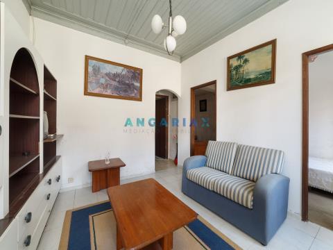 ANG980 - Maison de 2 Chambres à Vendre à Vieira de Leiria, Marinha Grande
