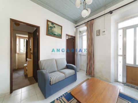 ANG980 - 2 Bedroom House for Sale in Vieira de Leiria, Marinha Grande