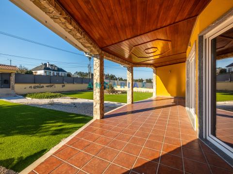 ANG993 - 5 Bedroom House for Sale, in Pombal