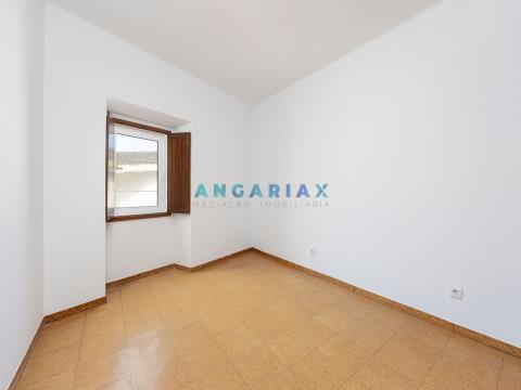 ANG1009 - Apartamento T2 para Venda em Maiorga, Alcobaça