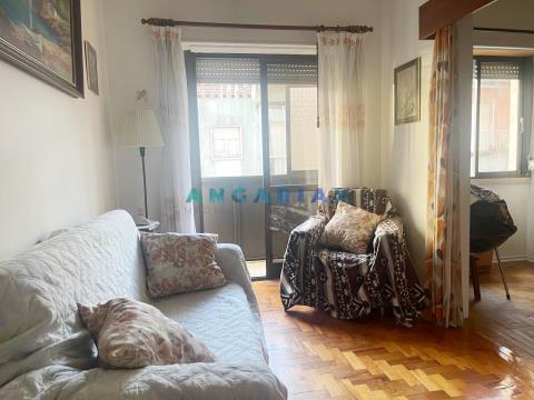 ANG1014 - Apartamento T3 à Venda em Falagueira-Venda Nova, Amadora
