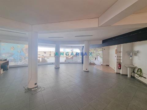 ANG1086 - Store for Sale in Marinha Grande