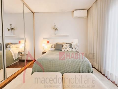 Exklusives Anwesen: Luxusvilla in Nogueira, Braga  Wir freuen uns, Ihnen diese prächtige T4-Villa in