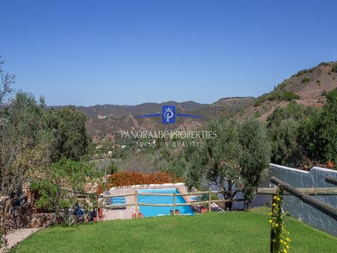 Moradia de 3 quartos com piscina situada num pequena aldeia, perto de Messines