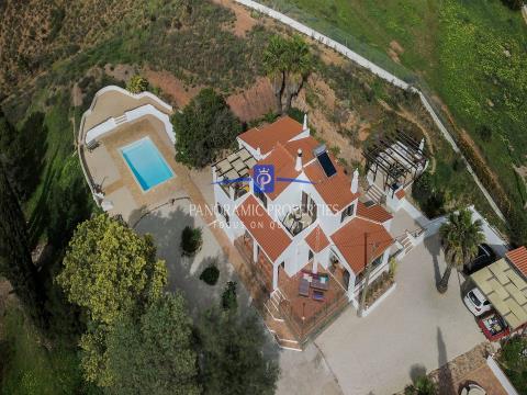 Beautiful Country Villa with Private Pool, 2.3ha Plot and Panoramic Views near Silves