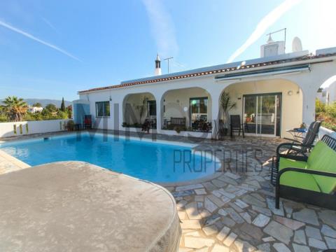 Stunning T3+2 bedroom villa with swimmingpool close to Alvor