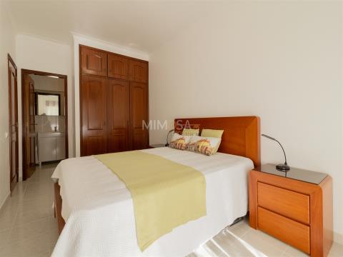 Appartamento con 3 camere da letto ristrutturato: moderno e accogliente!