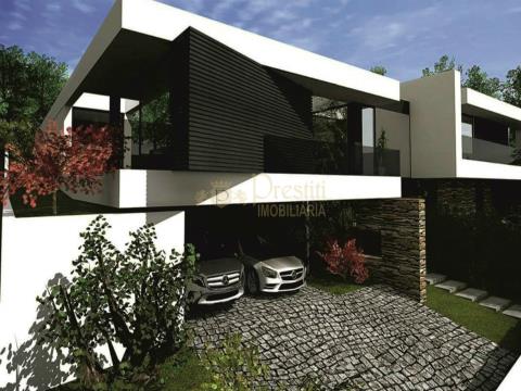 House 3 bedrooms + 1 with pool Mesao Frio Guimarães
