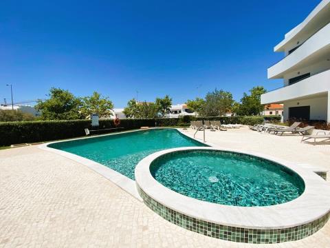 Excellent T2 apartment  - Gated community - Swimming pool - garage - Albur Village - Alvor