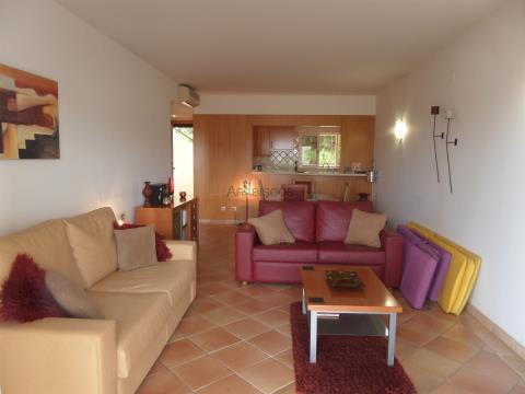 1 Dormitorio Condominio Cerrado - Piscina - Jardines - Garaje - Alvor - Centro - Algarve