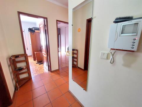 ¡Apartamento de 2 habitaciones, en Alto do Forno!