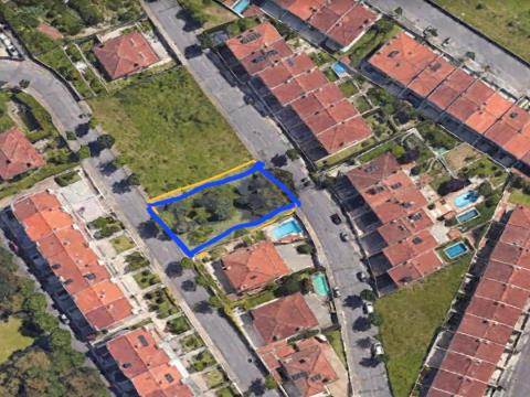 Land with 770m² for construction of individual villa in Real - Braga!
