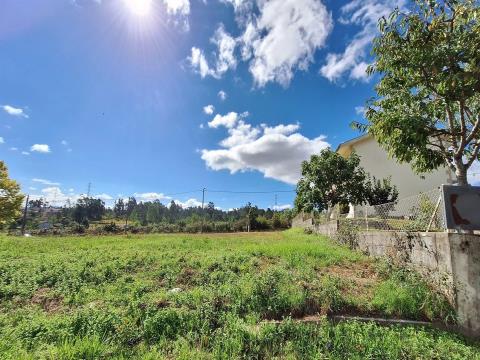 Land for construction of detached house located in Atiães - Vila Verde!
