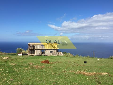 Magnifico appezzamento di terreno a Ponta do Pargo, Calheta - € 155.000,00