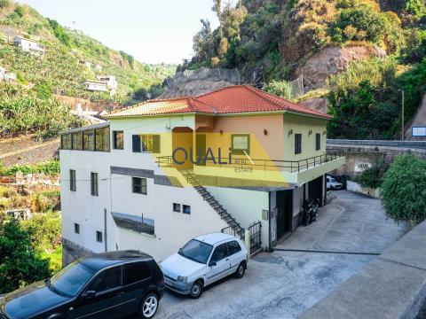 Spazio per residenza e servizi nel comune di Ponta do Sol