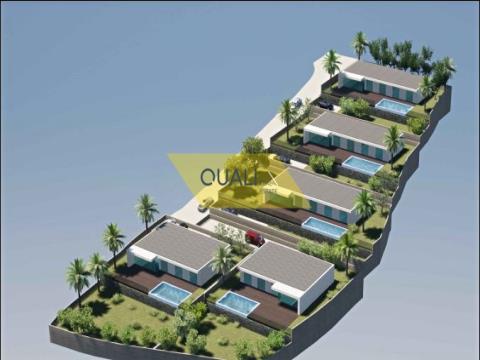 Terrain avec projet de 5 maisons à Prazeres, île de Madère - 525 000,00 €